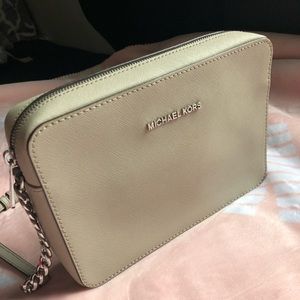 Michael Kors Jet Set Crossbody Bag